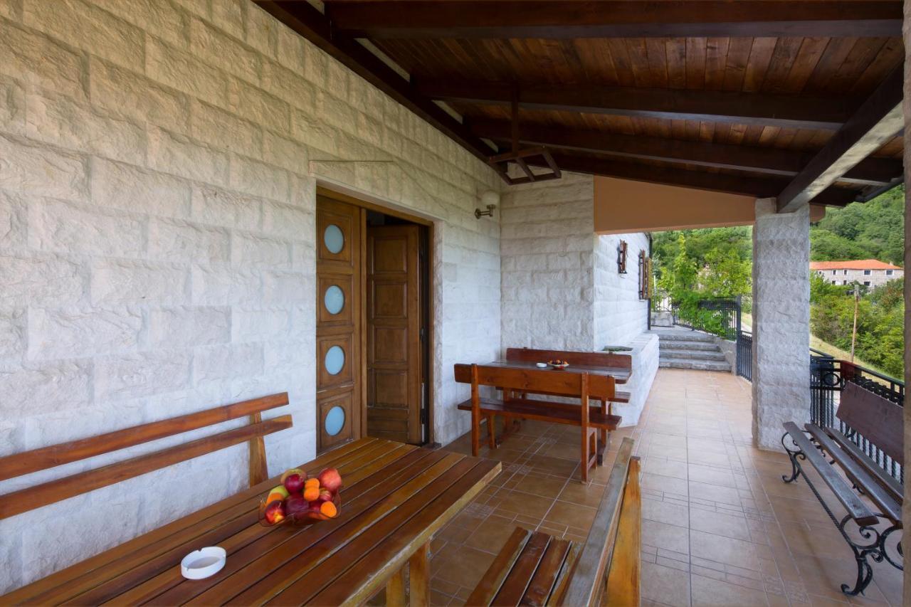 Villa Robinson Petrovac エクステリア 写真