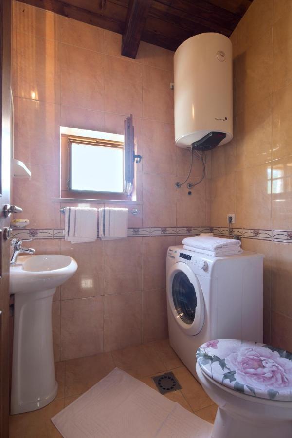 Villa Robinson Petrovac エクステリア 写真