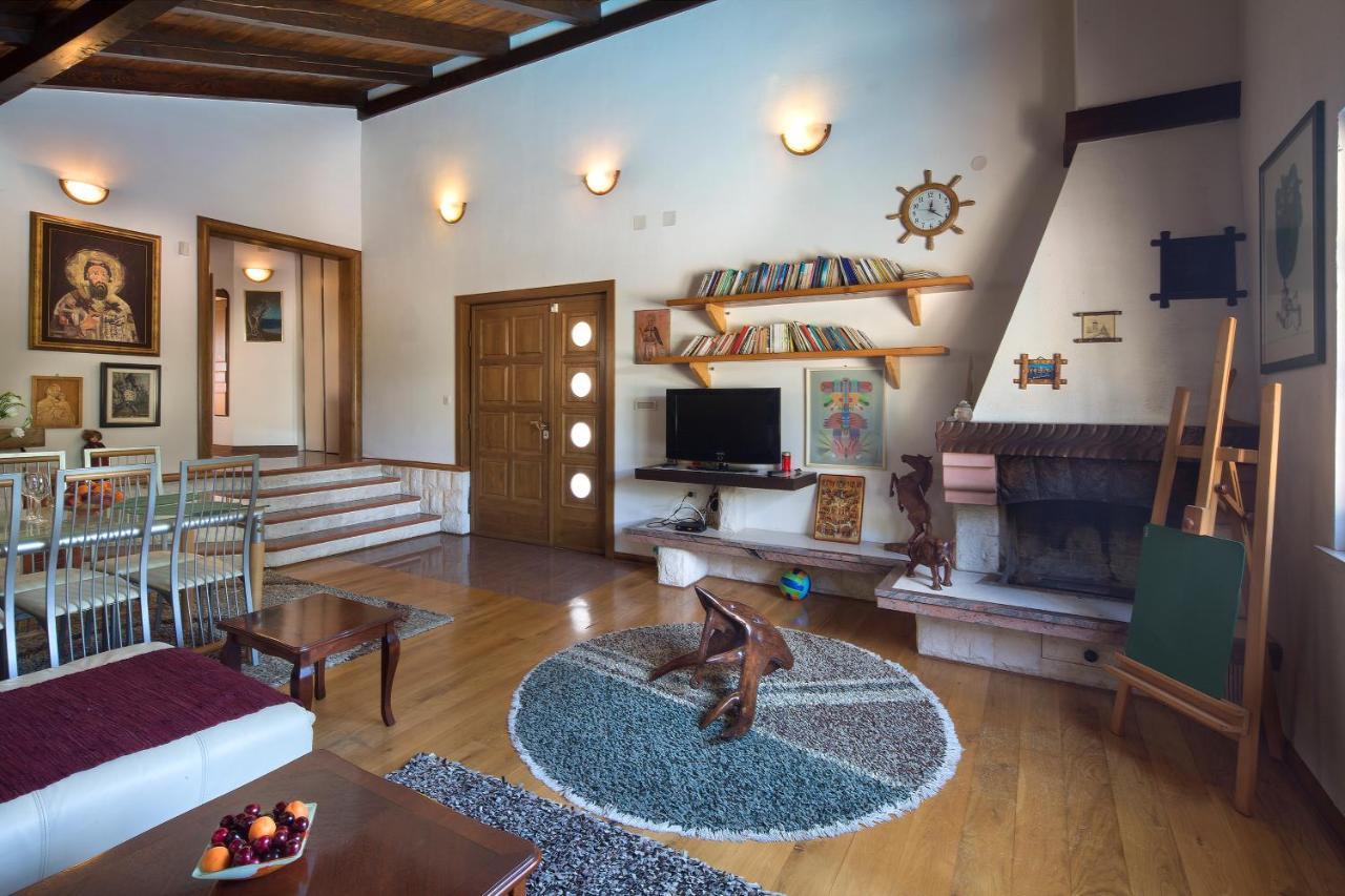 Villa Robinson Petrovac エクステリア 写真