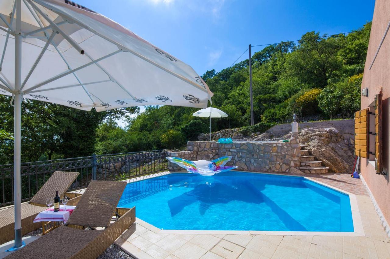 Villa Robinson Petrovac エクステリア 写真